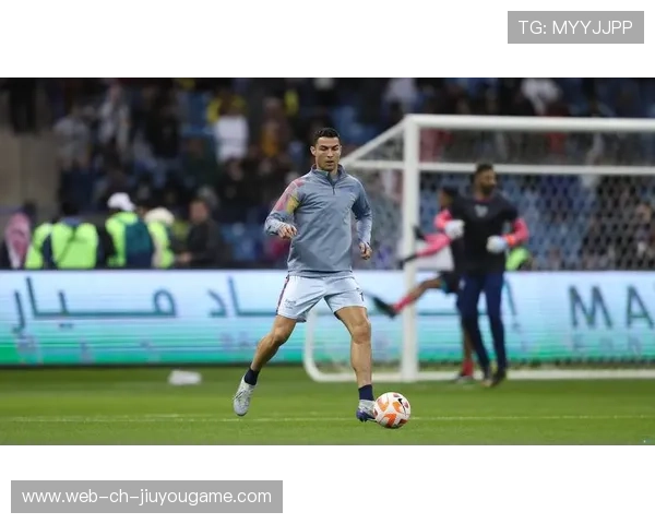 C罗恢复训练首秀视频流出，体能惊艳团队医生